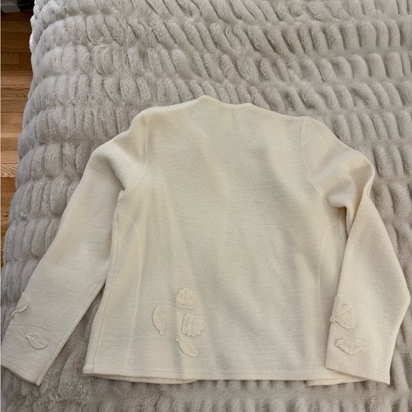 Pendleton Ivory Floral Cardigan - Picture 6 of 6